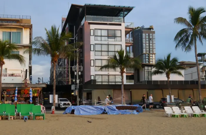 Serenotel hotel, Pattaya Beach Road