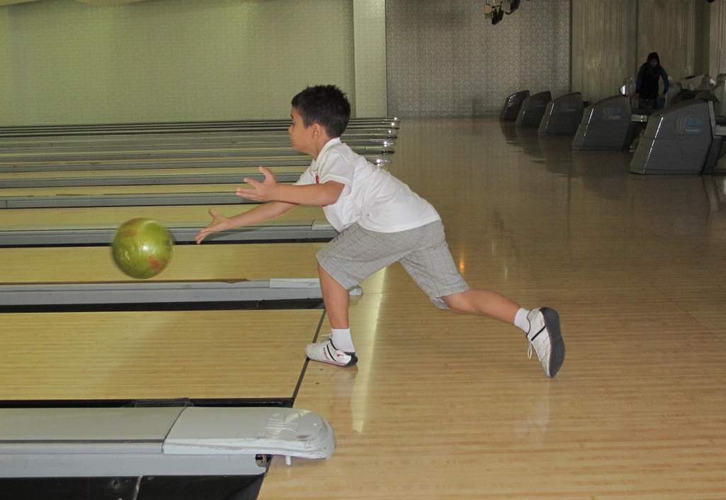 tenpin bowling for kids in Pattaya